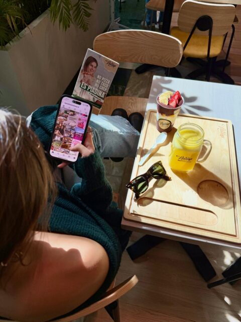 A veces, lo único que necesitas es un break acompañado de un Açai fresquito y un Piadizumo natural recién hecho 🫐🍓🍹

*Açai solo disponible en nuestros restaurantes de Madrid