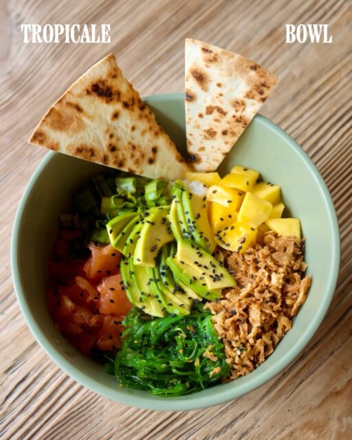 💥 NOVITÀ BuonoBowl💥

Nuestro ✨ Tropicale Bowl ✨ es la combinación que no sabías que necesitabas:

👉🏻 Arroz basmati, salmón ahumado, mango, cebolleta, wakame, cebolla crujiente, aguacate y mayo de soja.

BUONO = Fresco, completo y lleno de sabor 😋

Nos pillaron en LA MASA y ya no podemos parar… 🇮🇹