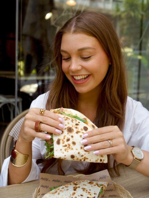 La nuova ✨ Piadina Siciliana ✨ se está convirtiendo en la favorita de muchxs 💗

Y tú, ¿ya la has provato? 🤤