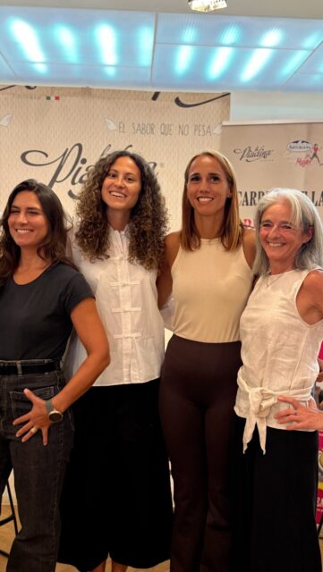 Hoy disfrutamos de un evento muy especial con motivo de @carreramujer 🏃🏻‍♀️

Una mañana para hablar de nutrizione, movimiento y bienestar con 4 invitadas que compartieron su experiencia y conocimientos desde diferentes perspectivas: @silviacadahia @neresr @anaiglesiass_ y @ipapines ✨

Y terminamos como más nos gusta: con un rico brunch y un taller de Piadizumos en el que cada una pudo crear el suyo 🍹

Porque cuidarse también es disfrutar, descubrir cosas nuevas y hacerlo siempre con mucho sabor italiano 🇮🇹

Grazie a todos los que nos acompañasteis en esta mañana tan especial 💗