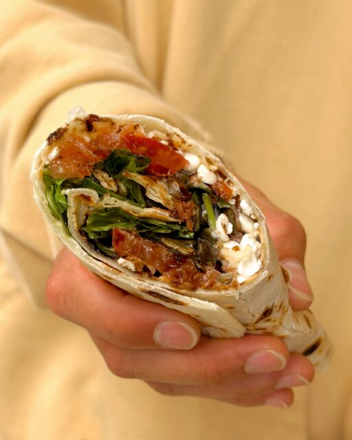 El lunes se lleva mucho meglio con la ✨ Piadina San Remo ✨

Andiamo!! 🤌🏻😉